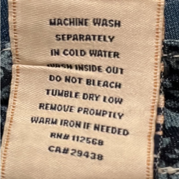 MISS ME Bling Blue Fleur de Lis Print Cuffed Capri Jeans JP5842P2 NWOT - Picture 14 of 15